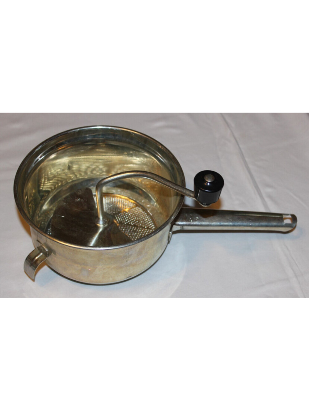 Vintage Foley Food Mill No 101 Hand Crank Ricer Strainer Masher Kitchen Tool